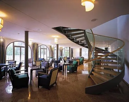 Zurich Development Center Otel İsviçre