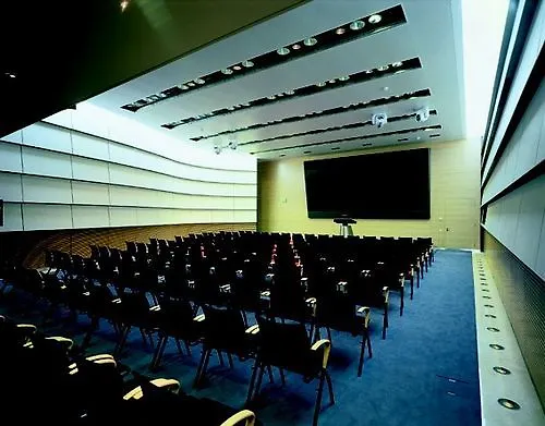 Zurich Development Center Otel 4*,  İsviçre