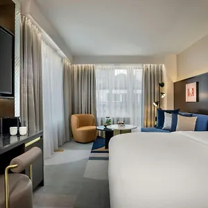 5* Hotel Neues Schloss Privat Zurich, Autograph Collection
